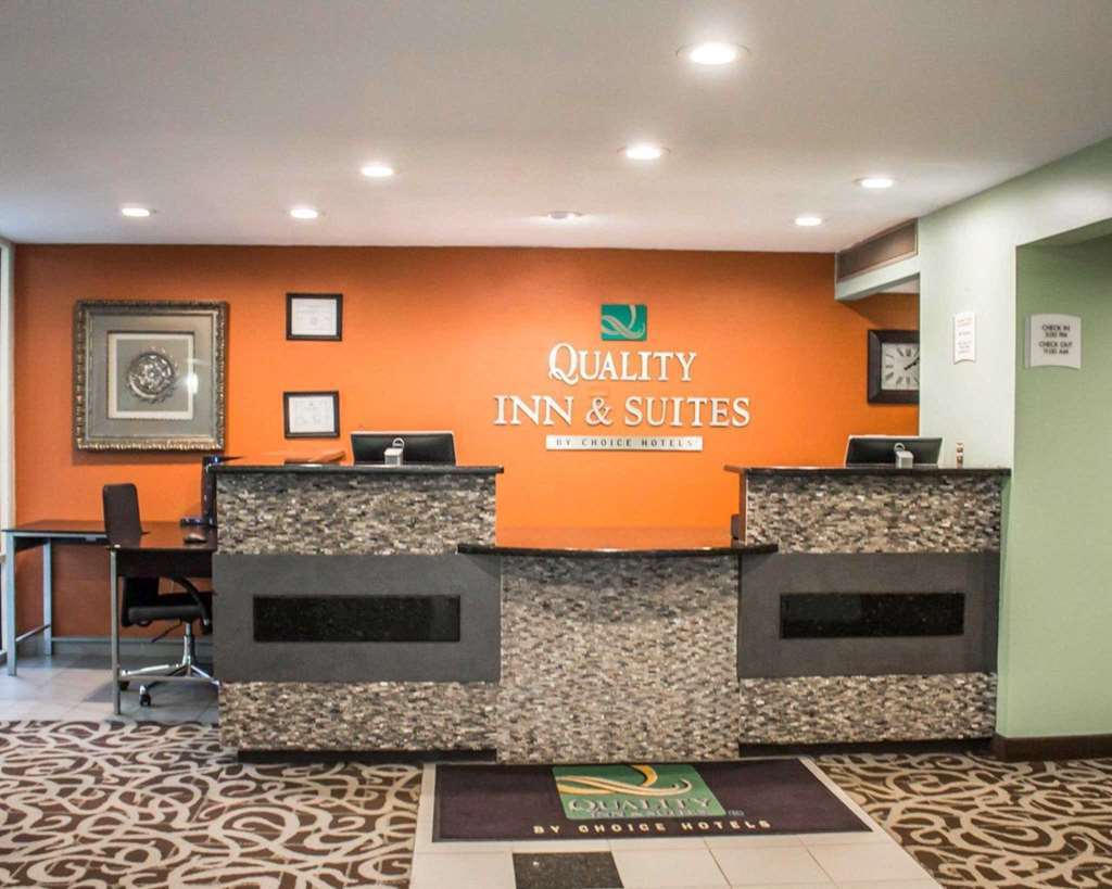 Copley Inn & Suites, Copley - Akron Interior photo